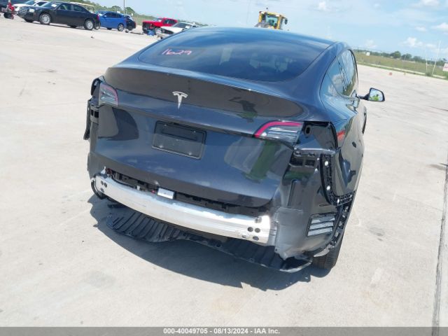 7SAYGDED1RF052031 Tesla Model Y