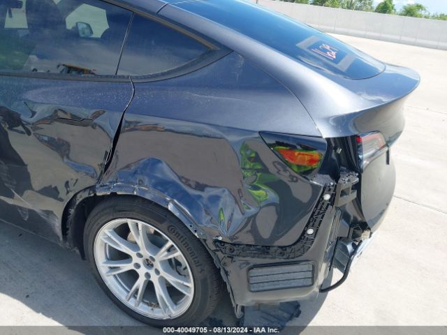 7SAYGDED1RF052031 Tesla Model Y