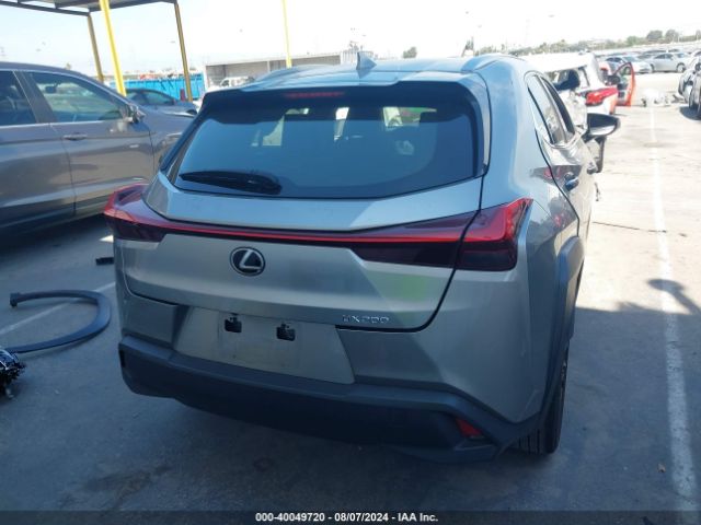 JTHY3JBH8K2007853 Lexus UX 200