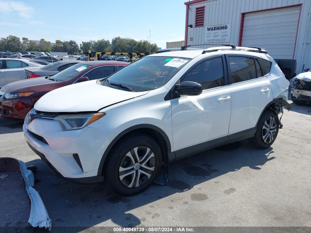 Toyota RAV4 LE 2016 2T3ZFREV0GW279275 Image 2
