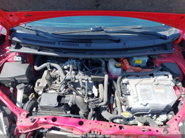 JTDKDTB3XF1099869 Toyota Prius C Two