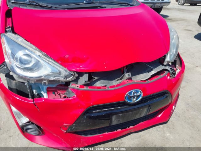JTDKDTB3XF1099869 Toyota Prius C Two