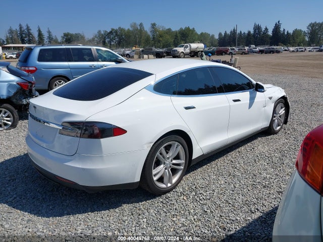 Tesla Model S 60/70/85 2015 5YJSA1S11FF099083 Image 4