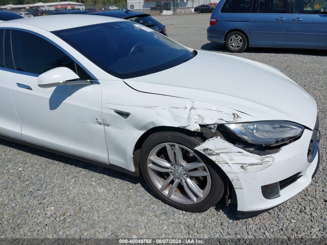Tesla Model S 60/70/85 2015 5YJSA1S11FF099083 Image 6