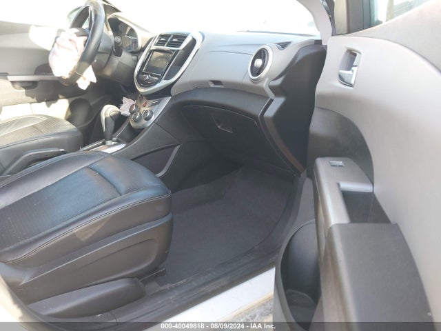 Chevrolet Sonic Premier Auto 2018 1G1JF5SB1J4130239 Image 5