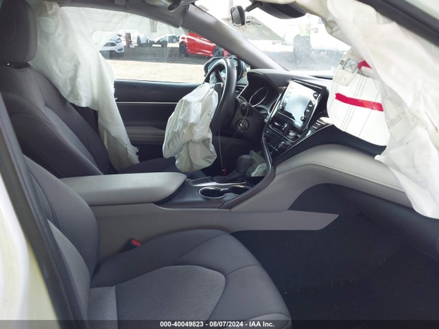Toyota CAMRY LE 2022 4T1C11AK1NU688828 Image 5