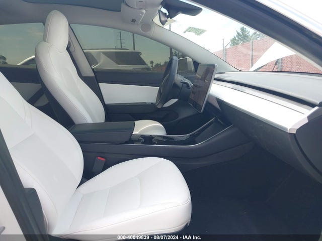 2020 TESLA MODEL 3 5YJ3E1EB9LF747424 Photo 4