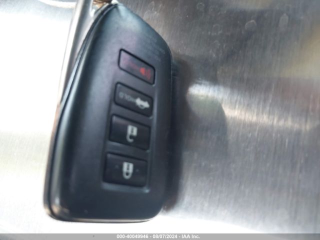 JTHBA1D2XG5017472 Lexus IS 200T
