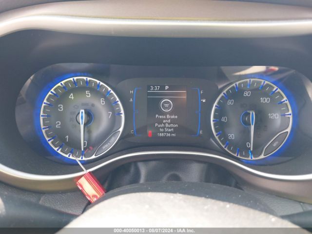 2C4RC1DGXMR537708 Chrysler Voyager Lxi