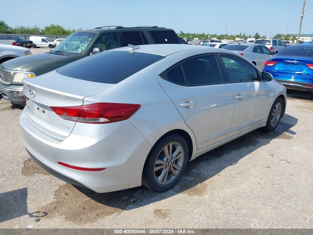 Hyundai ELANTRA SE 2017 KMHD84LFXHU149775 Image 4