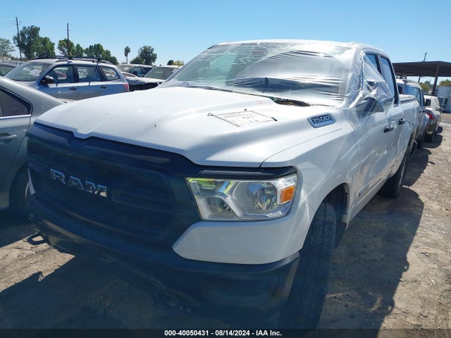 1C6RRFCG6LN306868 RAM 1500 Tradesman Quad Cab 4x4 6'4 Box
