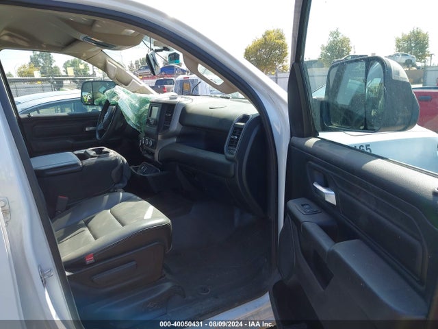 1C6RRFCG6LN306868 RAM 1500 Tradesman Quad Cab 4x4 6'4 Box
