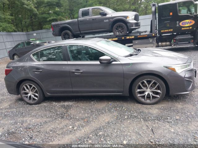 19UDE2F72KA012071 Acura Ilx Premium Package/technology Package