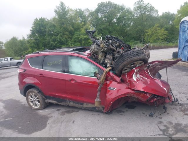 1FMCU9GD0JUA77214 Ford ESCAPE SE