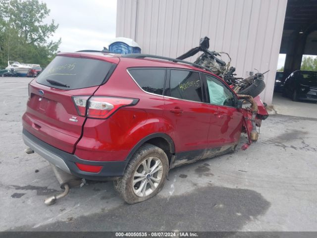 1FMCU9GD0JUA77214 Ford ESCAPE SE