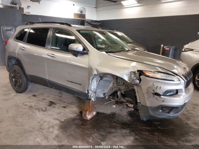 1C4PJMCB5FW764464 Jeep Cherokee Latitude Altitude