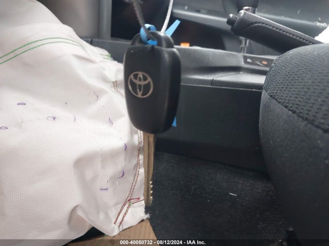 Toyota RAV4 LE 2016 2T3BFREV1GW413373 Image 11