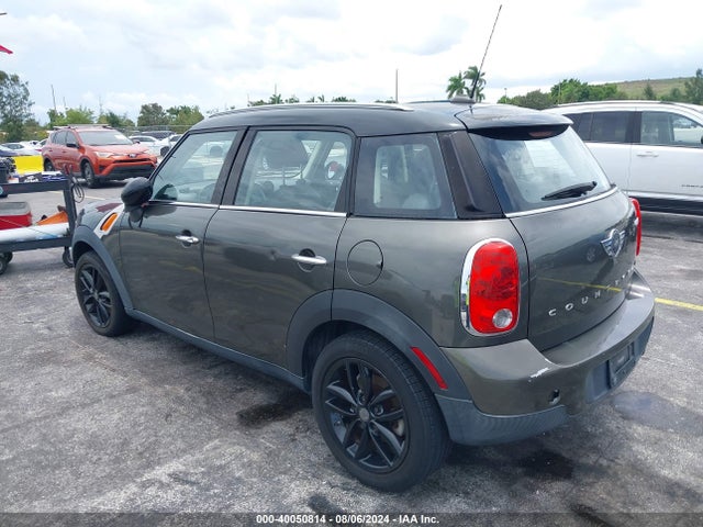 2013 MINI COUNTRYMAN WMWZB3C55DWM09654 Photo 2