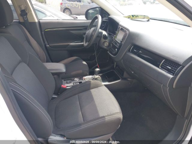 JA4AZ3A3XKZ005817 Mitsubishi Outlander Es