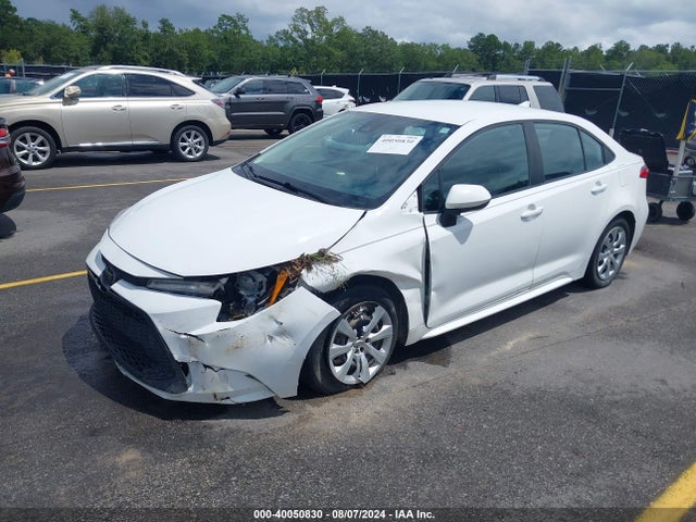 Toyota COROLLA LE 2021 5YFEPMAE8MP156172 Image 2