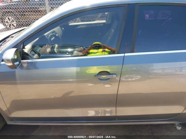 3VWLL7AJ3EM311265 Volkswagen Jetta 2.0l Tdi