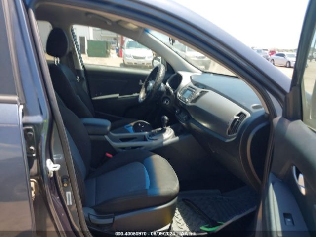 KNDPB3AC2F7683631 KIA Sportage Lx