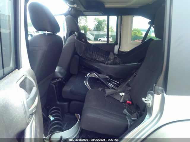 1C4BJWDG8GL158448 Jeep Wrangler Unlimited Sport