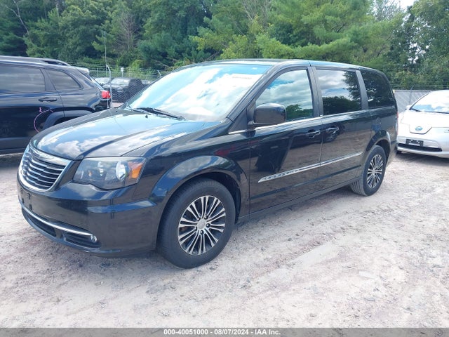 2C4RC1HG9ER132418 Chrysler Town & Country S