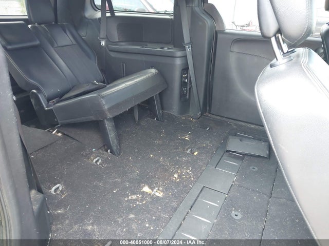 2C4RC1HG9ER132418 Chrysler Town & Country S