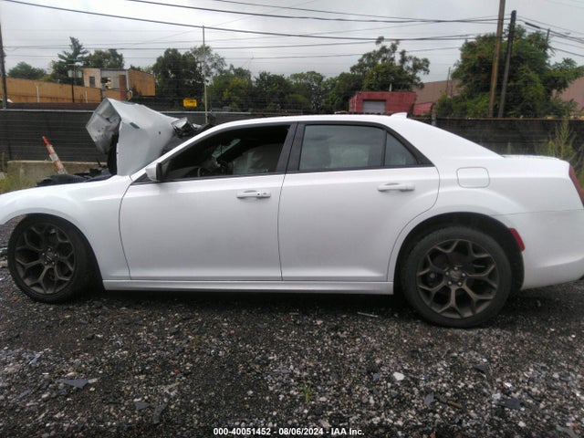 2C3CCABGXGH269265 Chrysler 300 300s Alloy Edition