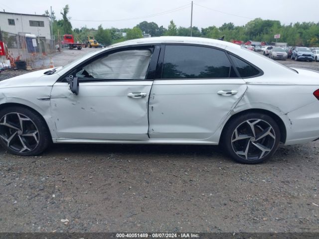 1VWMA7A3XNC003507 Volkswagen Passat 2.0t R-line