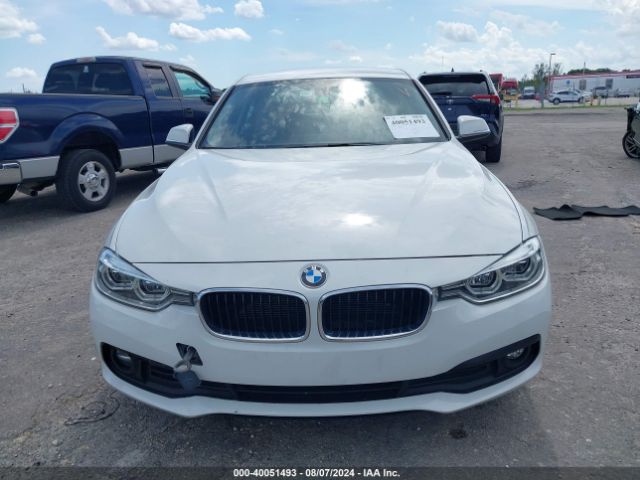 WBA8A3C50JA489694 BMW 320i Xdrive
