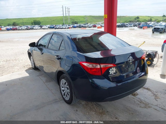 Toyota COROLLA LE 2019 5YFBURHE4KP929411 Image 3