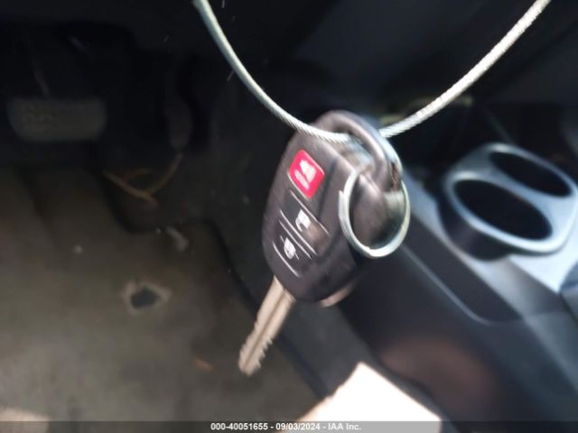 JTDKDTB38F1577836 Toyota Prius C Two