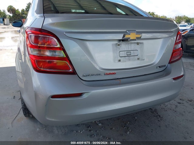 Chevrolet Sonic Premier Auto 2017 1G1JF5SBXH4133988 Image 12