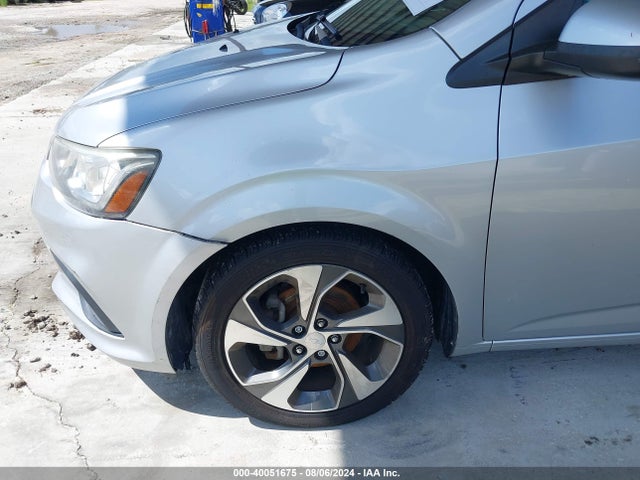 Chevrolet Sonic Premier Auto 2017 1G1JF5SBXH4133988 Image 13