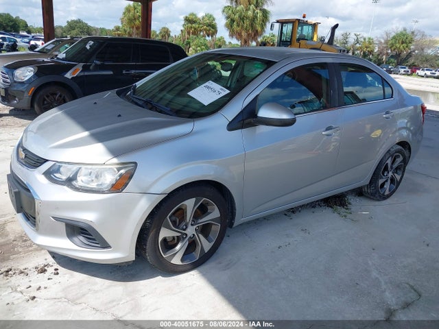 Chevrolet Sonic Premier Auto 2017 1G1JF5SBXH4133988 Image 2