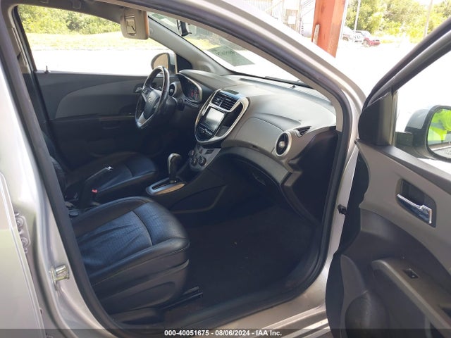 Chevrolet Sonic Premier Auto 2017 1G1JF5SBXH4133988 Image 5