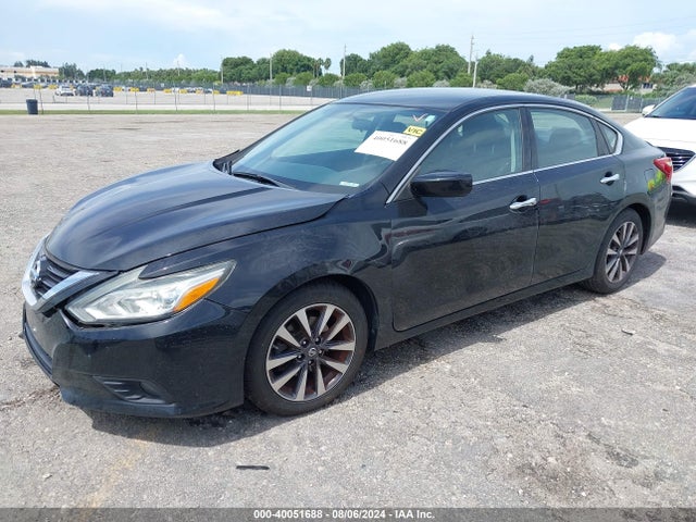 Nissan Altima 2.5 Sv 2017 1N4AL3AP4HC225613 Image 2