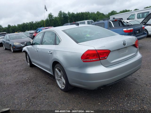 1VWAT7A35FC075696 Volkswagen Passat 1.8t Limited Edition