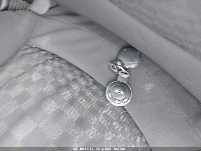 2010 MINI COOPER S WMWMF7C57ATX44661 Photo 10