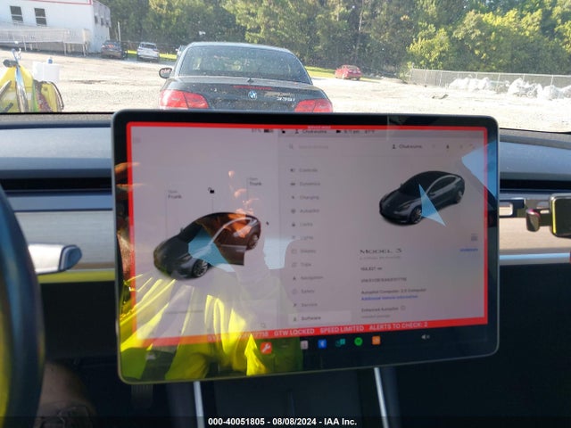 Tesla Model 3 Long Range/mid Range 2018 5YJ3E1EA8JF017718 Image 18