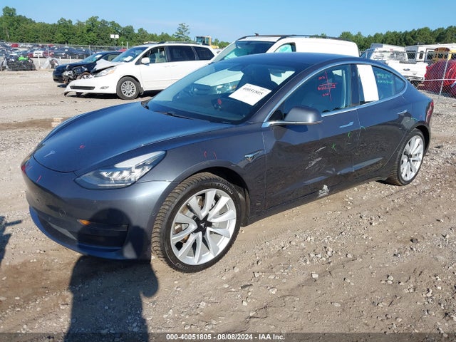 Tesla Model 3 Long Range/mid Range 2018 5YJ3E1EA8JF017718 Image 2