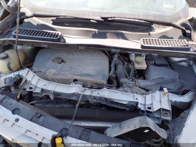 1FMCU0GD2JUA50205 Ford ESCAPE SE