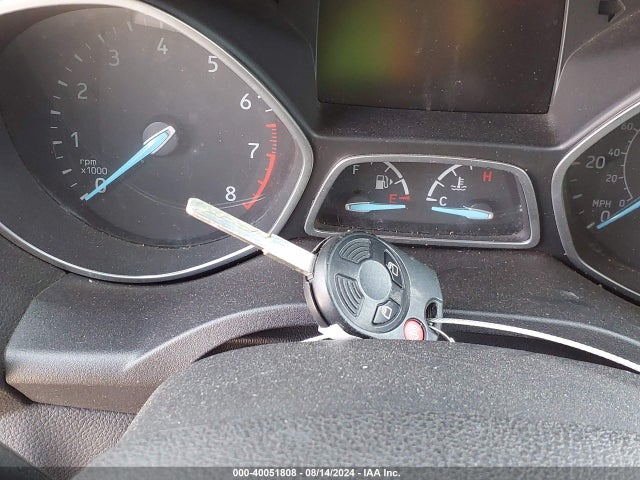 1FMCU0GD2JUA50205 Ford ESCAPE SE