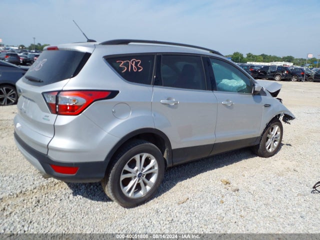1FMCU0GD2JUA50205 Ford ESCAPE SE
