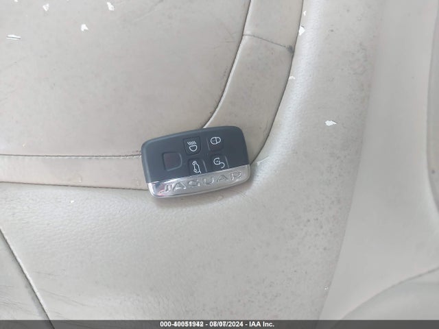 2013 JAGUAR XF SAJWA0E75D8S66703 Photo 10