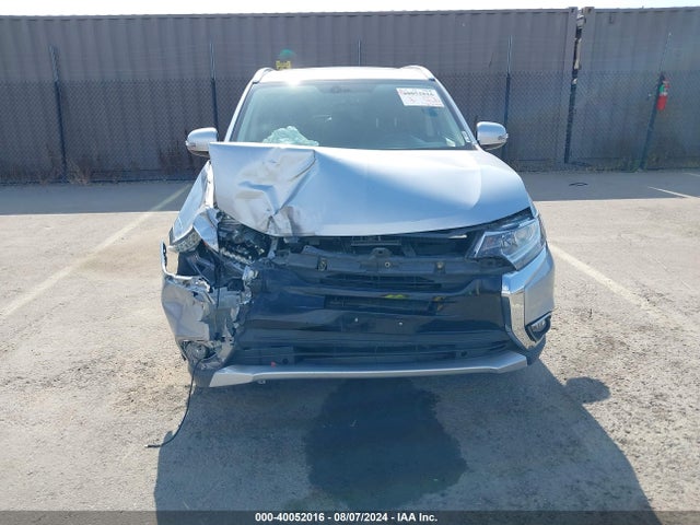 JA4AD3A33HZ052047 Mitsubishi Outlander Se/sel