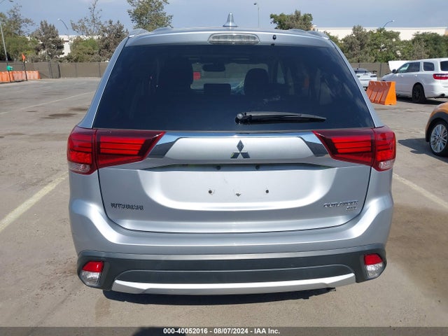 JA4AD3A33HZ052047 Mitsubishi Outlander Se/sel