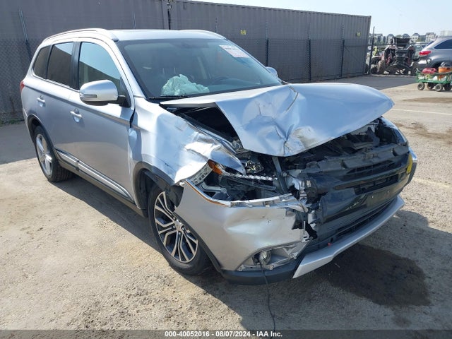 JA4AD3A33HZ052047 Mitsubishi Outlander Se/sel